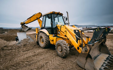 close-up-details-of-massive-working-machinery-PB8MFZE